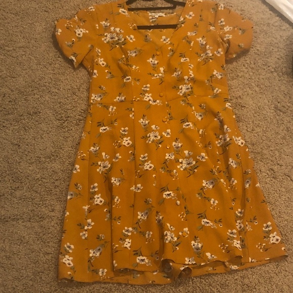 Cocktail Dresses & Skirts - Cocktail Dress